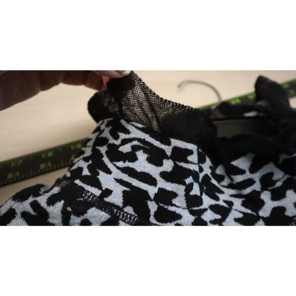 Nic+Zoe Women Plus Sz 2XL Black Multi Climbing Vines Mock Turtleneck Sweater $13 - Picture 4 of 10